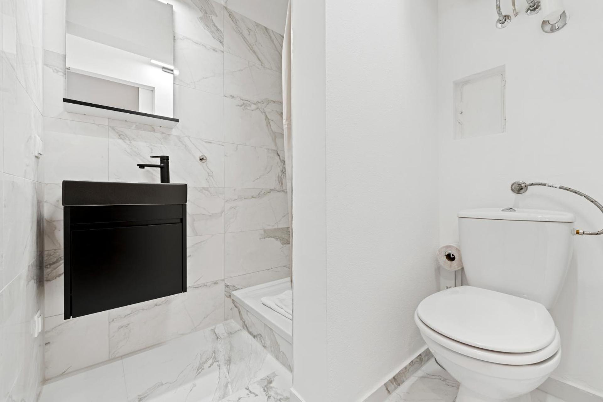 Cozy City Apartment - 15 Min To City-Centre - Contactless 24H Check-In 维也纳 外观 照片