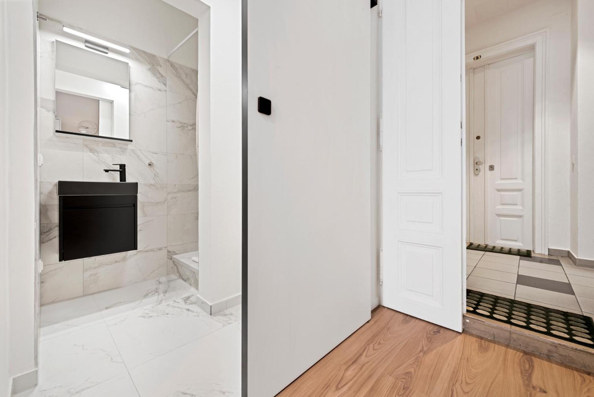 Cozy City Apartment - 15 Min To City-Centre - Contactless 24H Check-In 维也纳 外观 照片